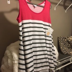 LulaRoe Perfect T.  BNWT.  Size XS